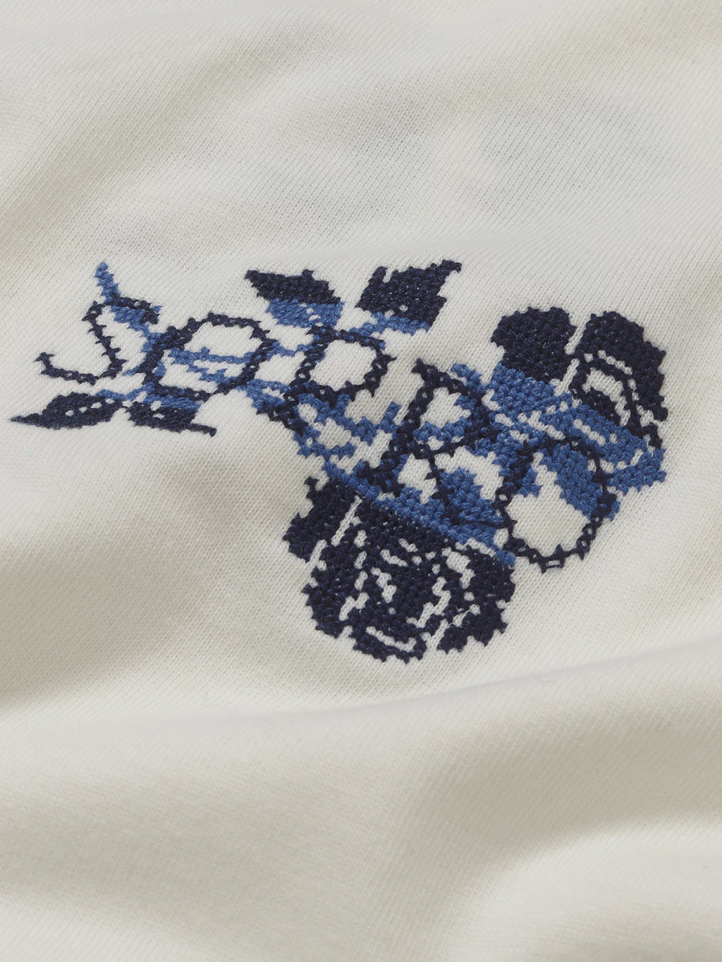 Camiseta Over Flores de Casa na internet