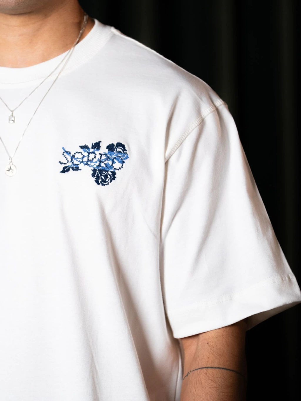 Camiseta Over Flores de Casa - comprar online