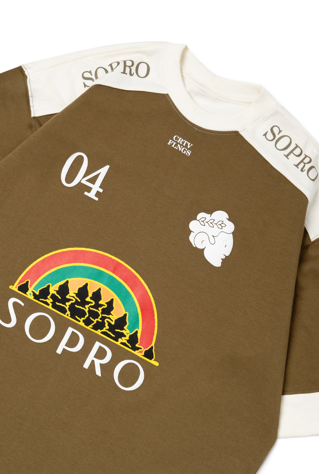 Camiseta Rolimã Racing Verde com estampa arco iris e detalhes em branco da marca "SOPRO"
